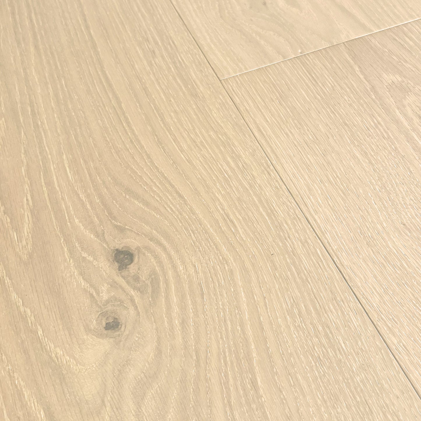 Lakecrest Geneva Oak 1/2" T x 9.5" W Tongue and Groove Wire Brushed Engineered Hardwood Flooring (34.1 sq. ft. / case)