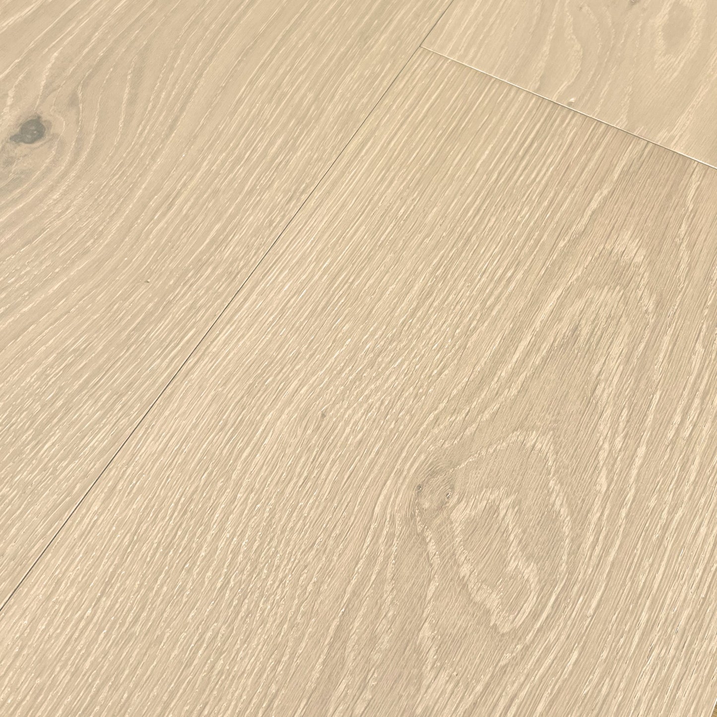 Lakecrest Geneva Oak 1/2" T x 9.5" W Tongue and Groove Wire Brushed Engineered Hardwood Flooring (34.1 sq. ft. / case)