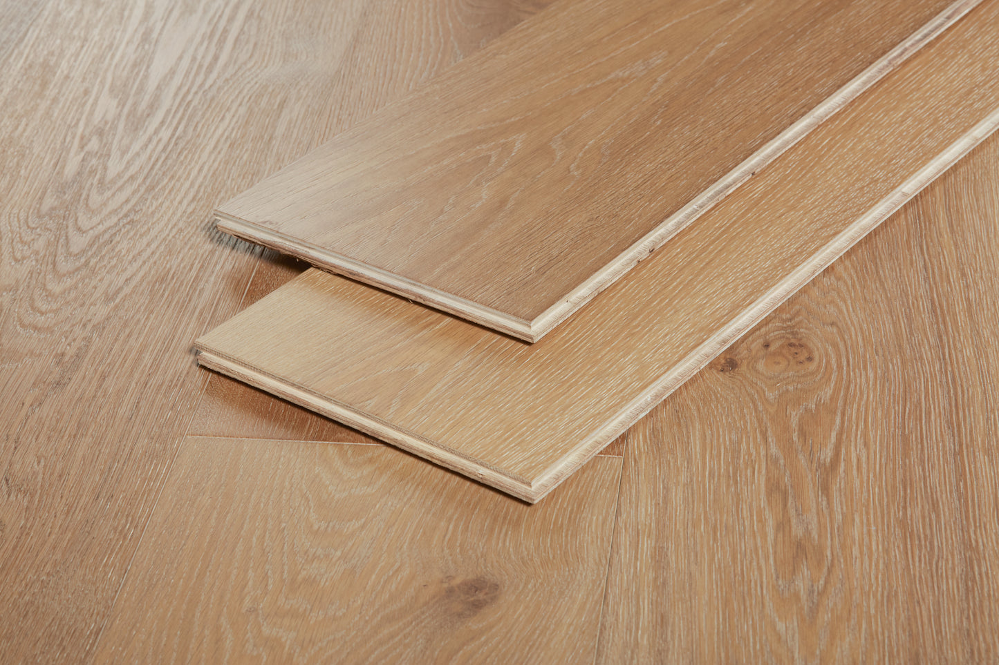 Napa European Oak 5/8" T x 9.5" W Engineered Hardwood Flooring(34.1sqft/case)