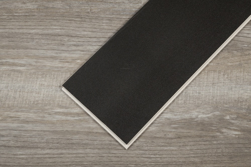 Silverlake 5mm/20mil Ancient Elm Waterproof Click Lock Luxury Vinyl Plank Flooring - 7.1 in. W x 48 in. L