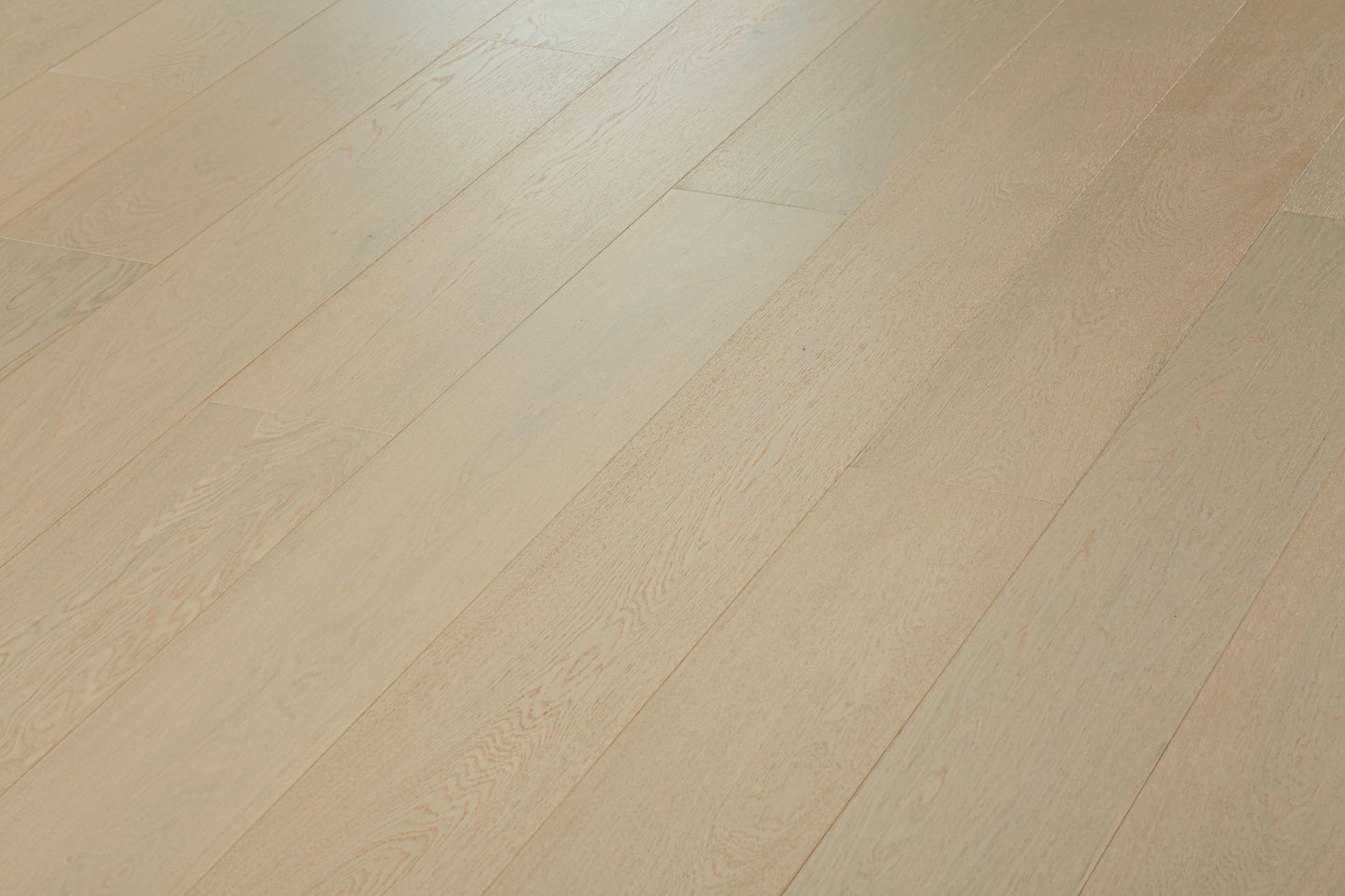 Sierra Plu European Oak 4mm Veneer 5/8″T x 10.24"W  Engineered Hardwood Flooring (24.63 sq.ft/case)