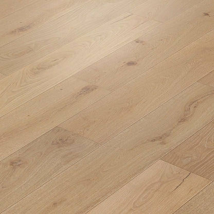 Castle European Oak 4mm Veneer 5/8" T x 9"W Engineered Hardwood Flooring (26.1 sq.ft/case)