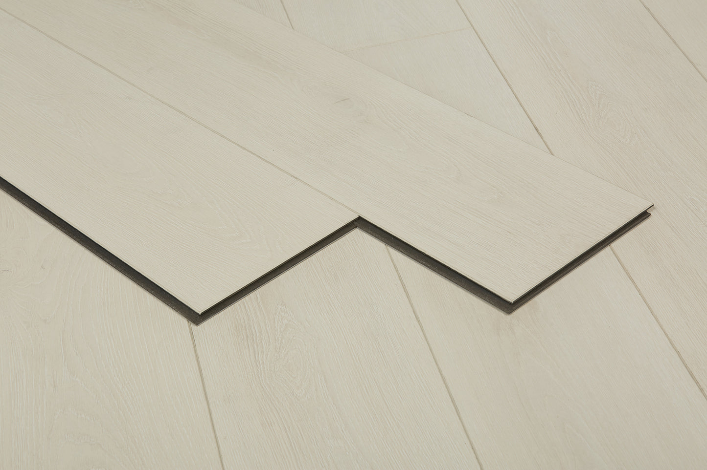 Oakverse Aquarius Oak EIR 12 mm T x 9.3" W Uniclic HDF AC5 EIR Waterproof Laminate Wood Flooring (23.32 sq. ft./case)