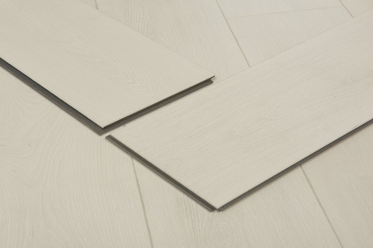 Oakverse Aquarius Oak EIR 12 mm T x 9.3" W Uniclic HDF AC5 EIR Waterproof Laminate Wood Flooring (23.32 sq. ft./case)