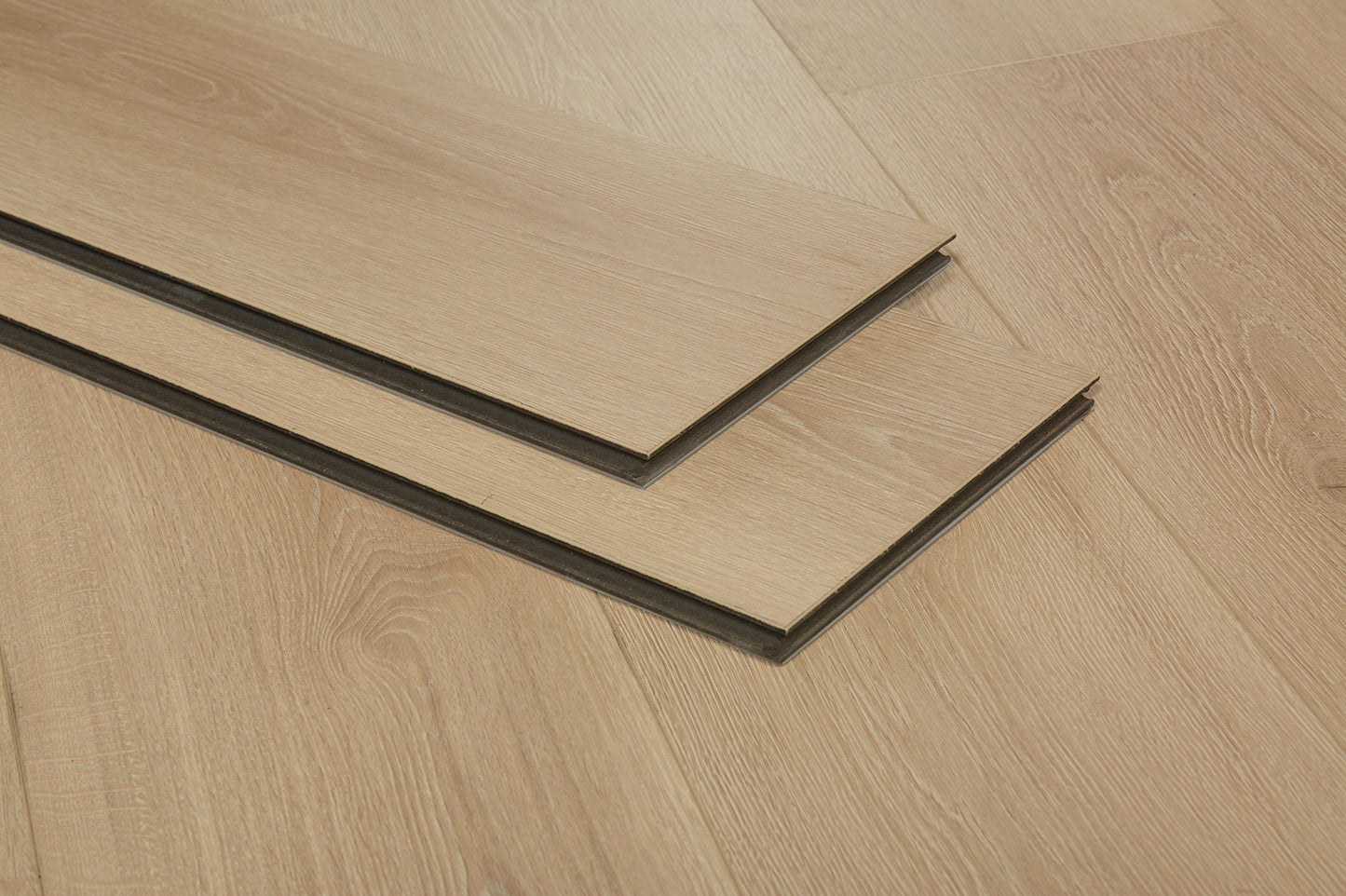 Oakverse Pallas Oak EIR 12 mm T x 9.3" W Uniclic HDF AC5 EIR Waterproof Laminate Wood Flooring (23.32 sq. ft./case)