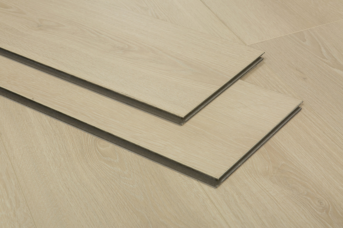 Oakverse Eos Oak EIR 12 mm T x 9.3" W Uniclic HDF AC5 EIR Waterproof Laminate Wood Flooring (23.32 sq. ft./case)