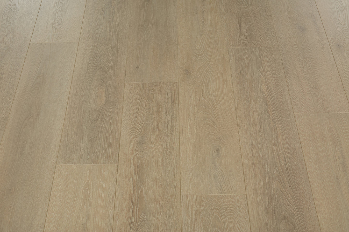 Oakverse Atlas Oak EIR 12 mm T x 9.3" W Uniclic HDF AC5 EIR Waterproof Laminate Wood Flooring (23.32 sq. ft./case)