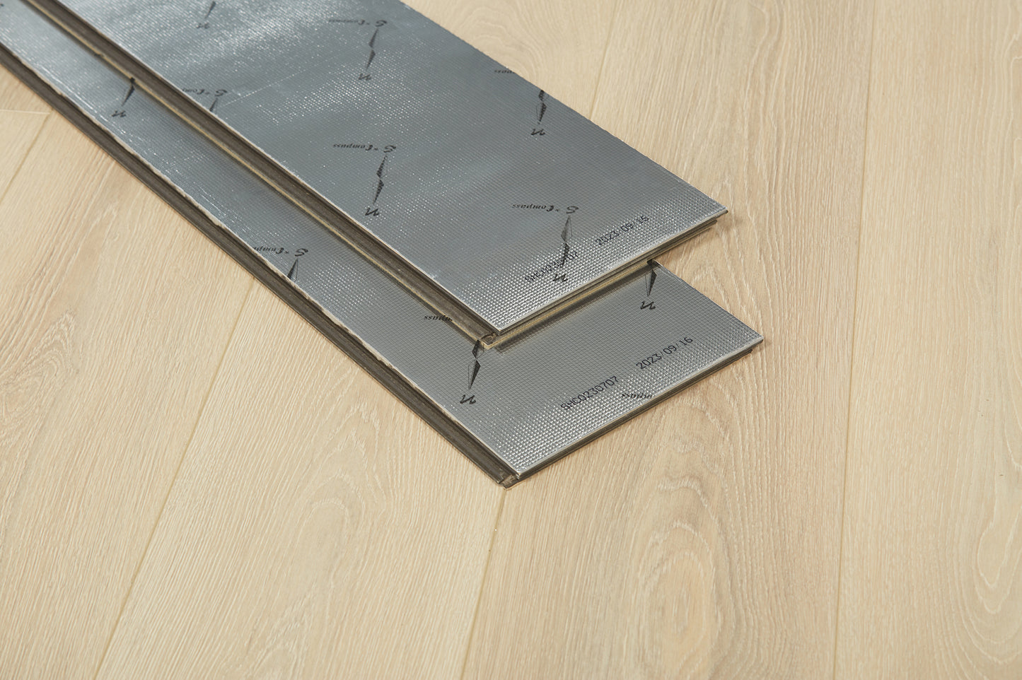 Oakverse Atlas Oak EIR 12 mm T x 9.3" W Uniclic HDF AC5 EIR Waterproof Laminate Wood Flooring (23.32 sq. ft./case)