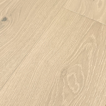 Lakeview Geneva Oak 1/2" T x 9.5" W Tongue and Groove Engineered Hardwood Flooring (34.1 sq. ft. / case)