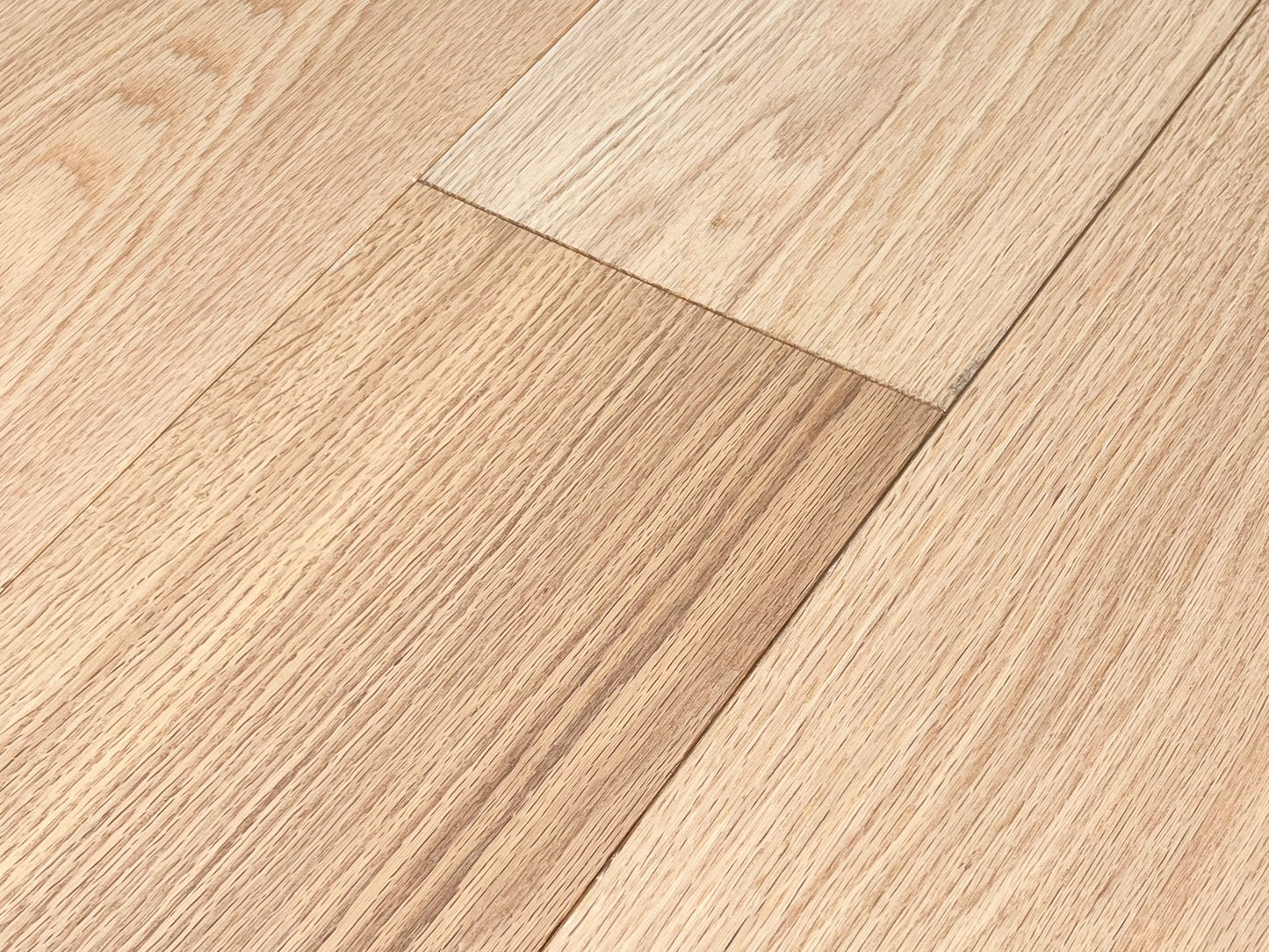 DreamVilla Sunlit Oak 5/8 in. T x 9 in. W Tongue and Groove Wirebrushed Engineered Hardwood Flooring 31.26 sq. ft./Case