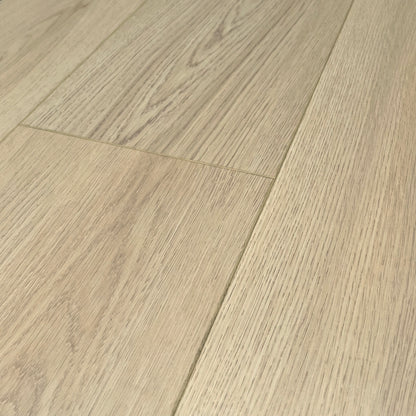 Mansion Aspen Oak EIR 12 mm T x 9.3" W Uniclic HDF AC5 Waterproof Laminate Wood Flooring (23.31 sq. ft./case)