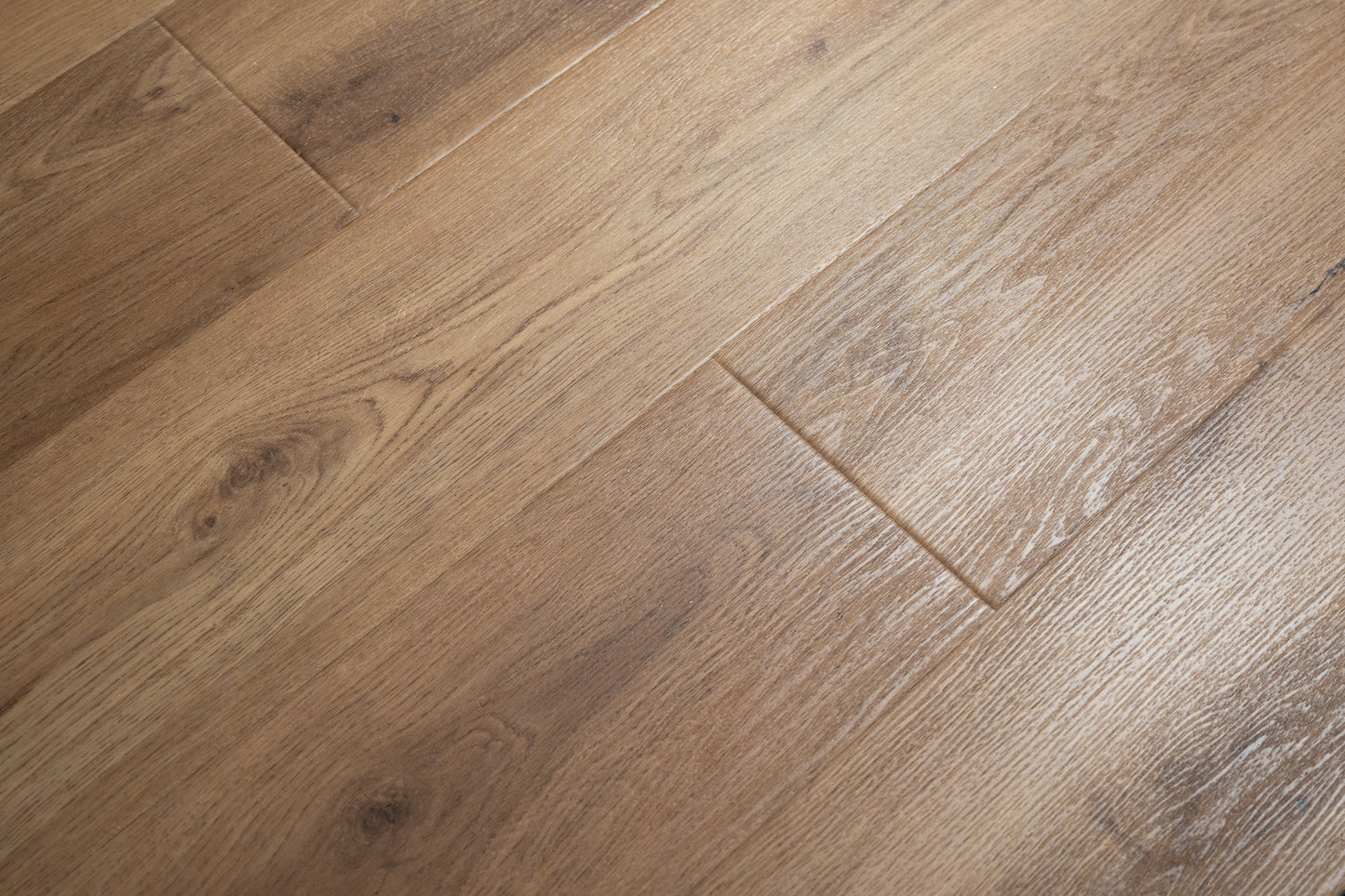TwinsVista AB Pattern Sequoia Oak 8mm/22 MIL x 9 in. W x 60 in. L Click Lock U-Groove Waterproof WPC Luxury Vinyl Flooring (29.92 sq.ft./case)